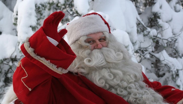 Днес в 11.30 ч. българско време Дядо Коледа излетя от резиденцията си на Северния полюс