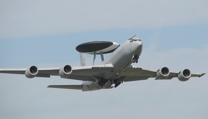 Германия ще изпрати разузнавателни самолети в Турция, за да укрепи защитата на въздушното й пространство Германия ще изпрати разузнавателни самолети в Турция, за да укрепи защитата на въздушното й пространство