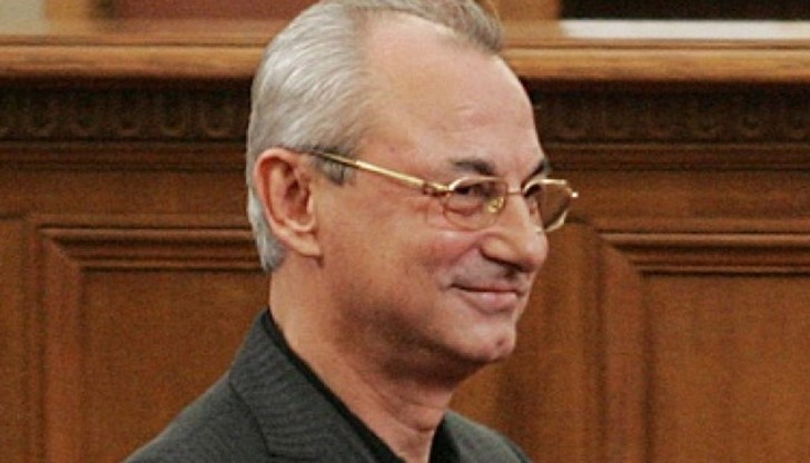 Соколът недоволен от Лютви Местан начело на ДПС, ще го сменя с друг Соколът недоволен от Лютви Местан начело на ДПС, ще го сменя с друг