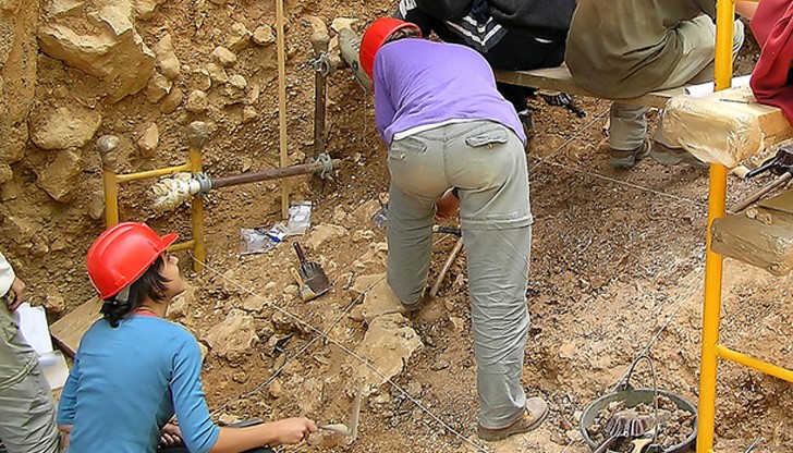 Те са се смятали за подвид на кроманьонците Те са се смятали за подвид на кроманьонците