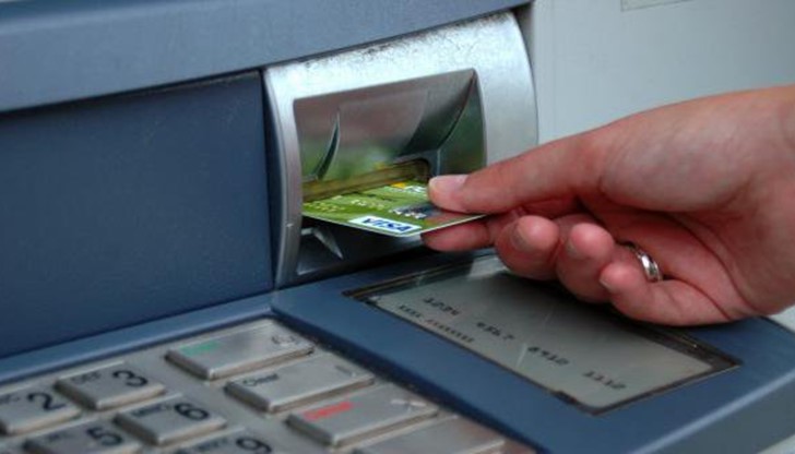 Новите ограничения вероятно ще провокират повече електронни плащания