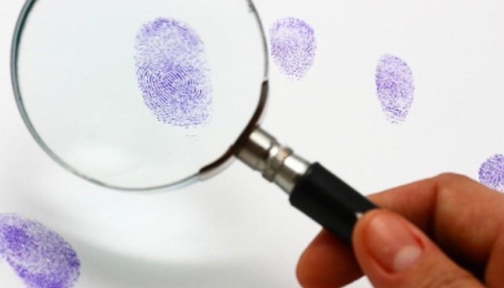 На 9 декември здравната каса е обявила обществена поръчка за изработването на система за пръстовите идентификатори