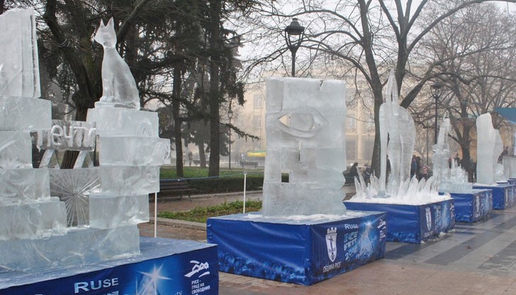 Скулптори от Франция, Белгия, Полша, Унгария, Латвия, Русия, Украйна и България ще ваят фигури от лед по време на второто издание на "Русе Айс фест"