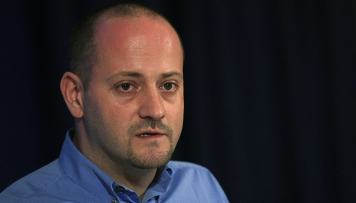 Радан Кънев и ястребите в ДСБ отнесоха втори шамар при опита им да предизвикат правителствена криза през последните дни Радан Кънев и ястребите в ДСБ отнесоха втори шамар при опита им да предизвикат правителствена криза през последните дни