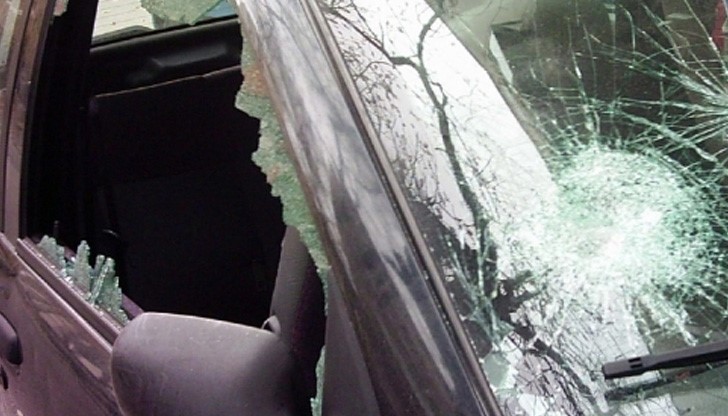 По данни на стопанина не са били извършени кражби на вещи или части от возилото