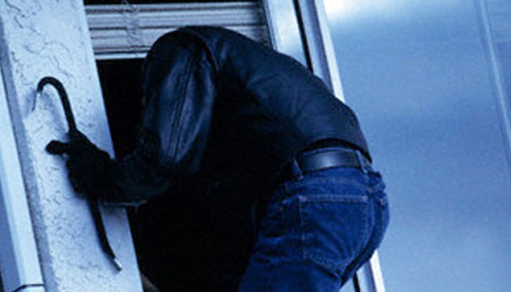 На местопроизшествието е извършен оглед от дежурна оперативна група /снимката е илюстративна/ На местопроизшествието е извършен оглед от дежурна оперативна група /снимката е илюстративна/