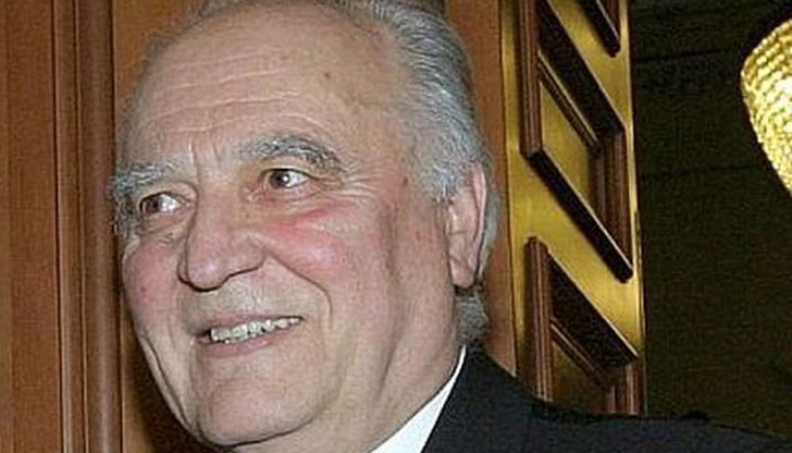 Димитър Попов - министър-председателят на България в правителството, управлявало, страната от 20 декември 1990 година до 8 ноември 1991 година Димитър Попов - министър-председателят на България в правителството, управлявало, страната от 20 декември 1990 година до 8 ноември 1991 година