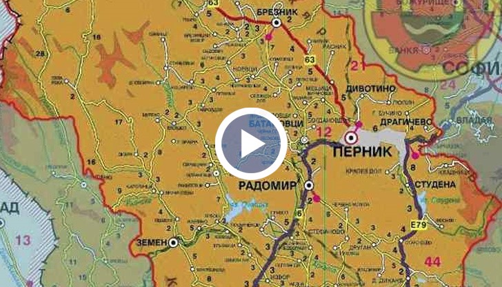 „Автономия Перник“ е толкова сериозна идея, колкото е сериозно и облагането на влизащите в София коли, обясни певицата София