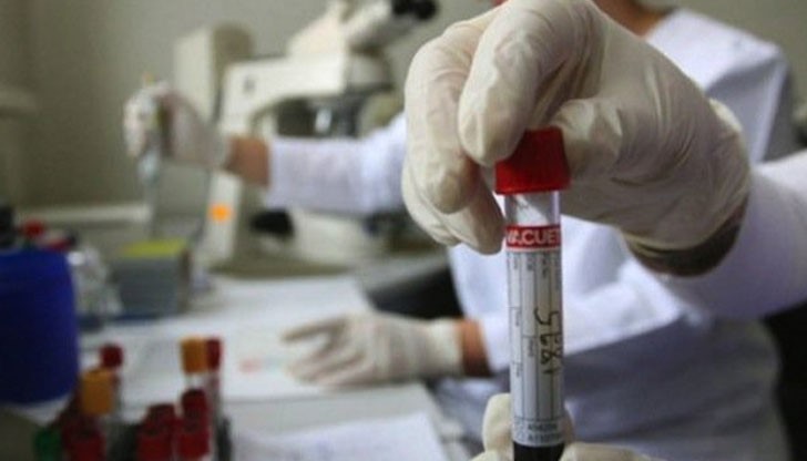 10 първокласници и учителката им са с положителни проби 10 първокласници и учителката им са с положителни проби