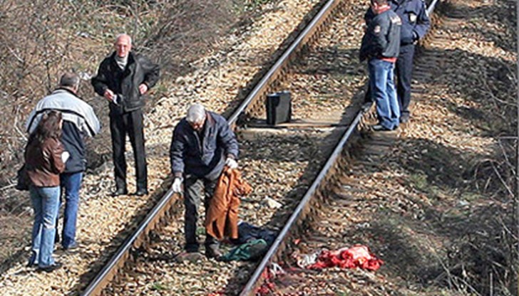 Шуменка застана самоубийствено на релсите и беше пометена от бърз влак