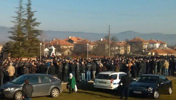 Никой не последва скандиранията му