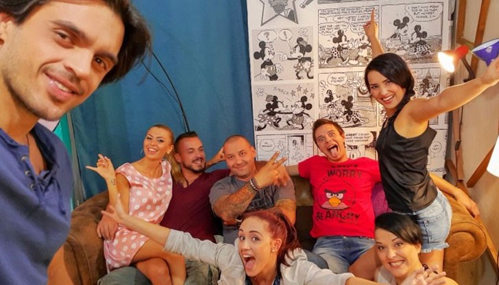 Тв бозата заробва най-неопитните в медийните манипулации зрители – тийнейджърите