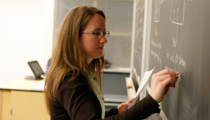 За пореден път педагозите ще бъдат поставенив положение на квалифицирани работещи бедни За пореден път педагозите ще бъдат поставенив положение на квалифицирани работещи бедни