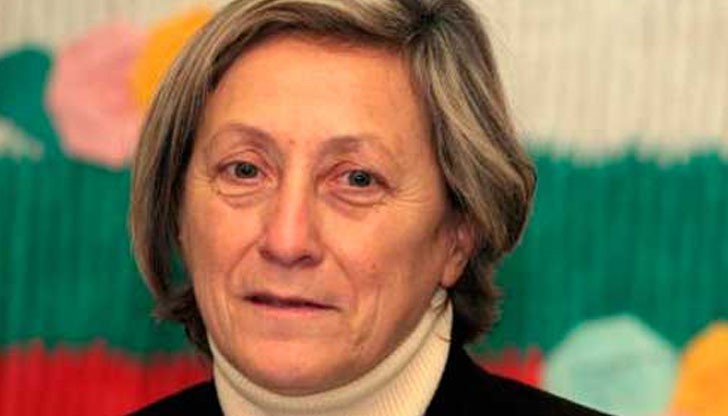 Нешка Робева: Би трябвало да се съобразим с казаното от леля Ванга! Нешка Робева: Би трябвало да се съобразим с казаното от леля Ванга!