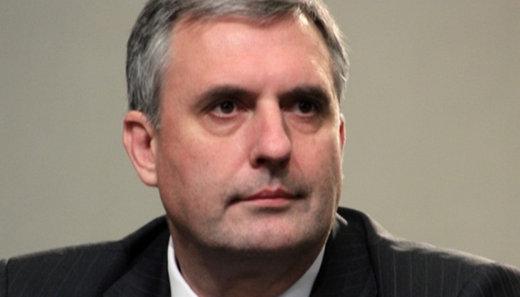 Без рязане от другаде, няма как да бъдат изпълнени исканията на майките Без рязане от другаде, няма как да бъдат изпълнени исканията на майките