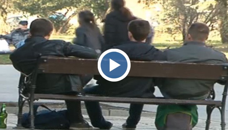 Да си купиш марихуана от училище се оказва едно от най-лесните неща