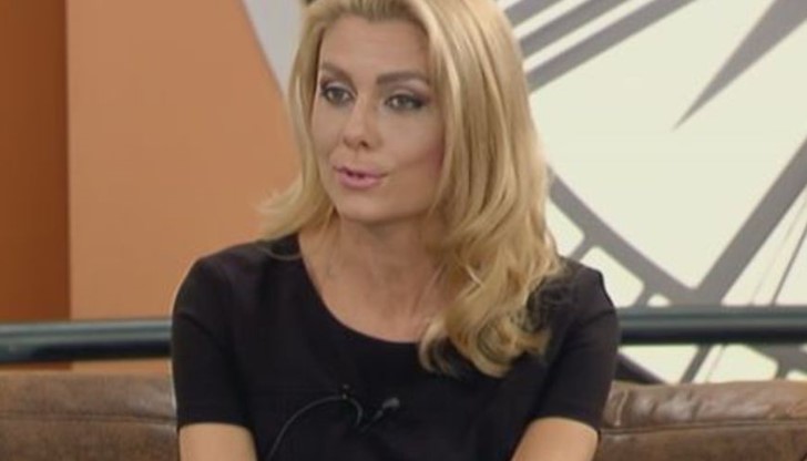 Венета Райкова открехна завесата за раздялата със съпруга си Тихомир