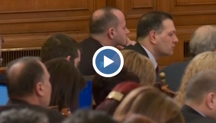 Все още не е ясно дали и други депутати от Реформаторския блок ще решат да последват примера на Радан Кънев