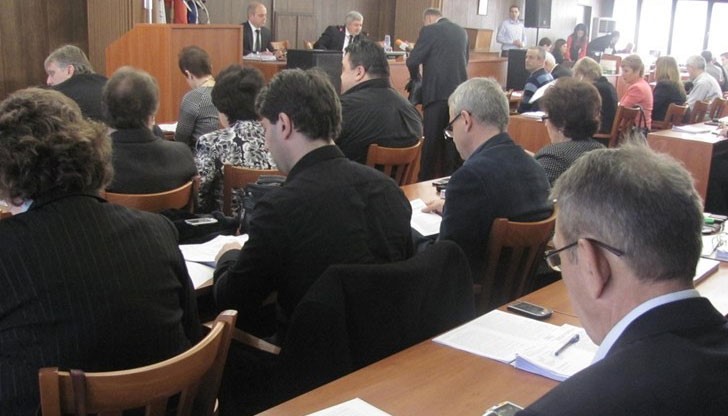 Мариета Волф предлага на колегите си от местния парламент в Русе да дарят по една заплата на общината Мариета Волф предлага на колегите си от местния парламент в Русе да дарят по една заплата на общината