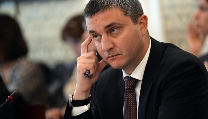 Радан Кънев иска оставката на Владислав Горанов