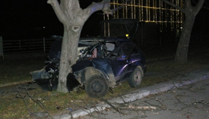 Инцидентът е станал около 01.05 часа днес  до пътен възел „Кремона“