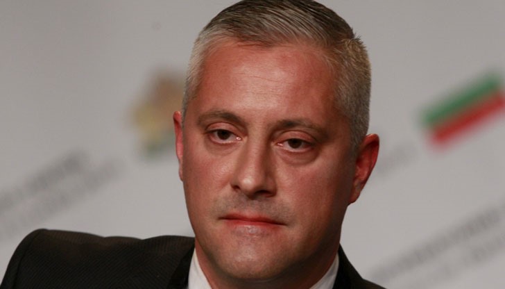 Дамата показа годежния си пръстен на снимка в профила си във Facebook