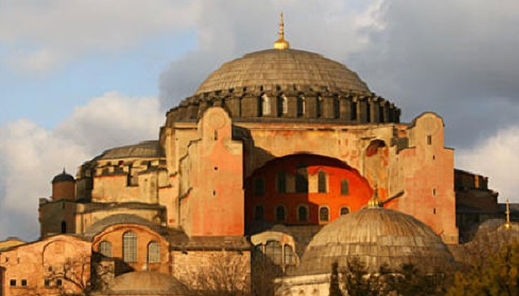 Претенциите за превръщането на „Света София“ в джамия не са нови
