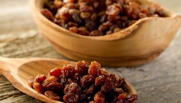 Те тествали стотици деца в пускането зърно стафида под чаша Те тествали стотици деца в пускането зърно стафида под чаша