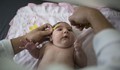 Страшният вирус смалява главите на бебетата