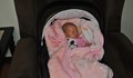 Малката Валентина е първото бебе на годината