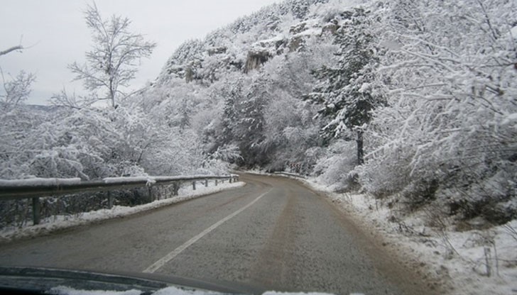 Температурите са в интервала от - 7 С° до + 5 С° Температурите са в интервала от - 7 С° до + 5 С°
