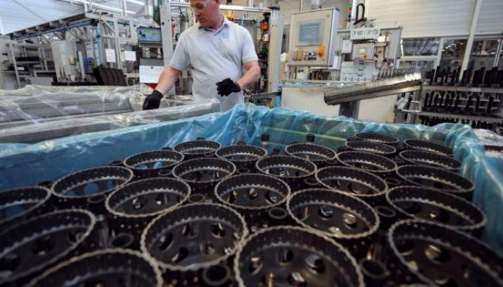 През април ще започне строителството на голям завод за авточасти, в който ще работят 4000 души През април ще започне строителството на голям завод за авточасти, в който ще работят 4000 души