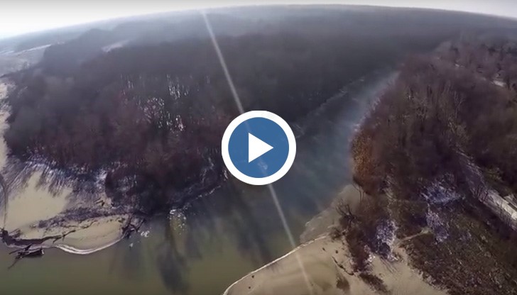 Както се казва "пука се дърво и камък от студ"