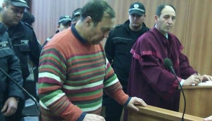 Девойката е била от бедно семейство, а овластеният градоначалник е бил недосегаем