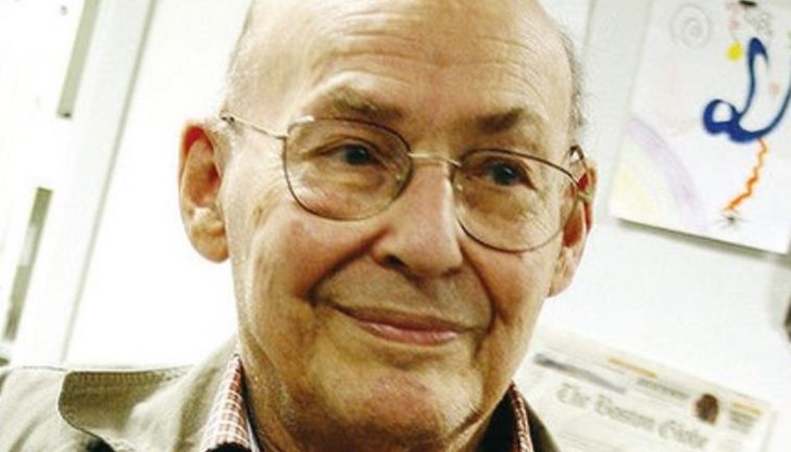 Мински създава първите оптически скенери, технологични устройства с тактилни датчици, което е сериозен принос в развитието на роботиката