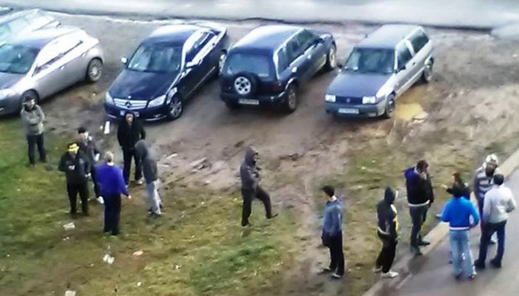 Хората продължават да живеят в страх от тълпите бежанци