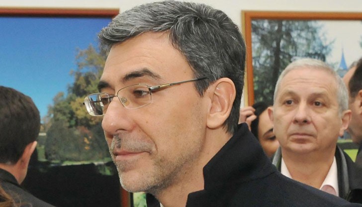 Даниел Валчев коментира, че право на премиера е да внесе или да не внесе номинацията на Кунева Даниел Валчев коментира, че право на премиера е да внесе или да не внесе номинацията на Кунева