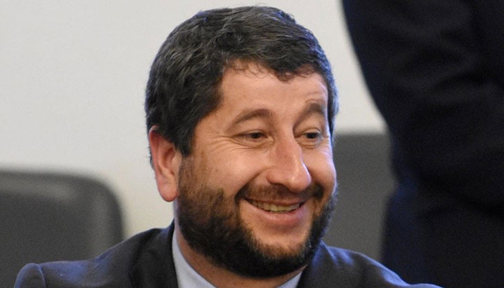 Пинокио е автор на поредната компроматна атака срещу държавата и пряко срещу премиера Бойко Борисов Пинокио е автор на поредната компроматна атака срещу държавата и пряко срещу премиера Бойко Борисов