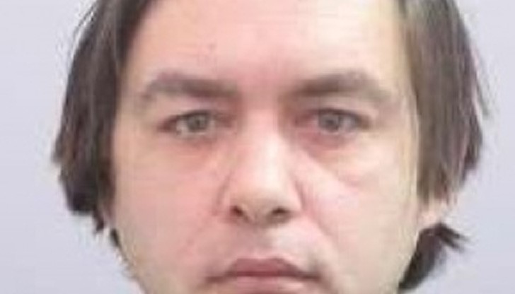 Мъжът е на видима възраст 30 - 35 години, ръст около 173 см Мъжът е на видима възраст 30 - 35 години, ръст около 173 см