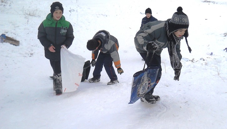 Пет от общините в Русенска област удължават дървената ваканция Пет от общините в Русенска област удължават дървената ваканция