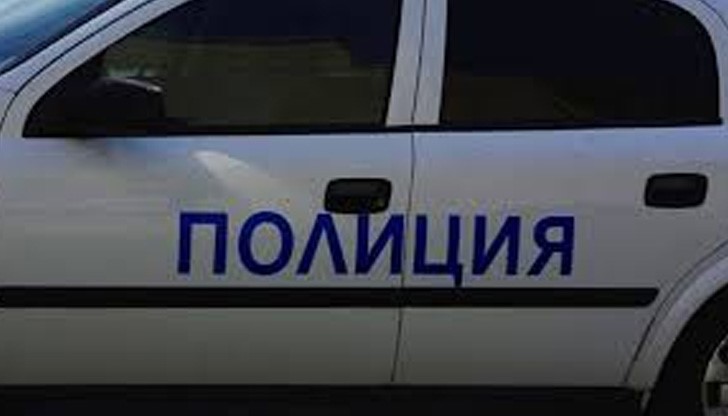 В магазина е проникнато след счупване на витринно стъкло на ПВЦ врата