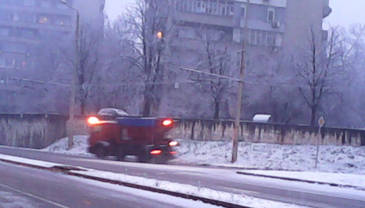Снимката е направена в Русе, в района на Централна гара.