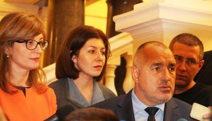 Ако съм женен, трябва да ходим на разходка, да ходим по мол, на кафе, при приятелки да ходим.... Ако съм женен, трябва да ходим на разходка, да ходим по мол, на кафе, при приятелки да ходим....