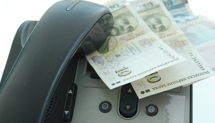 "Доцентът" съобщил на възрастния мъж, че племенника му е пострадал - има счупен крак и се налага спешна операция "Доцентът" съобщил на възрастния мъж, че племенника му е пострадал - има счупен крак и се налага спешна операция