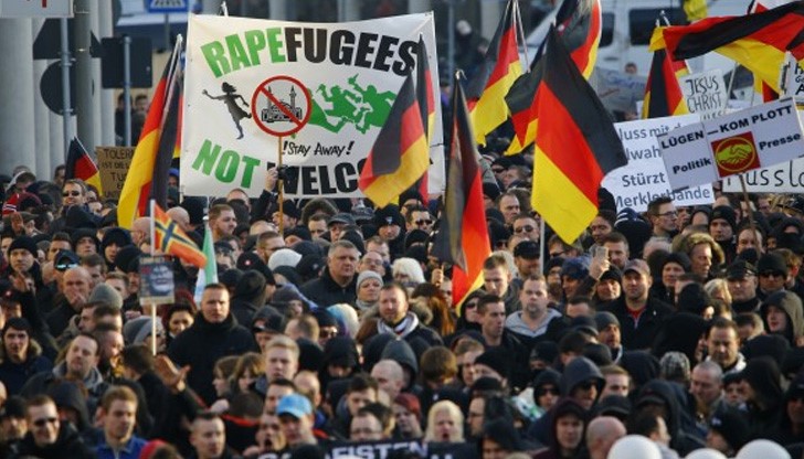 Разследва се дали посегателствата са били расистки Разследва се дали посегателствата са били расистки