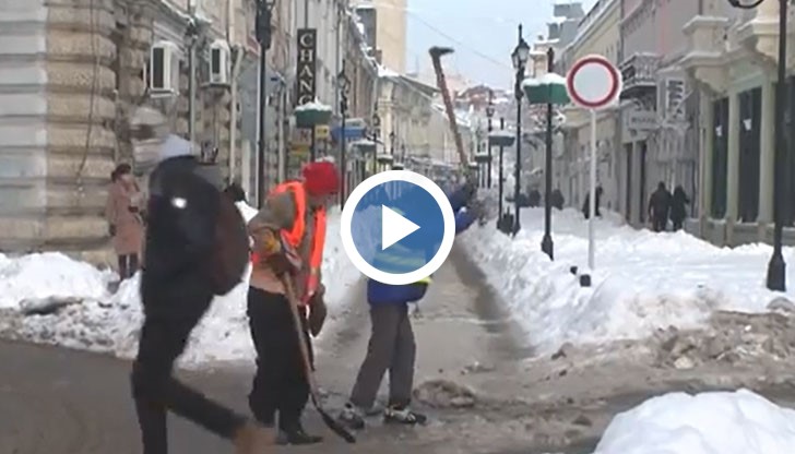 Разбиваха го "бригада" от две жени