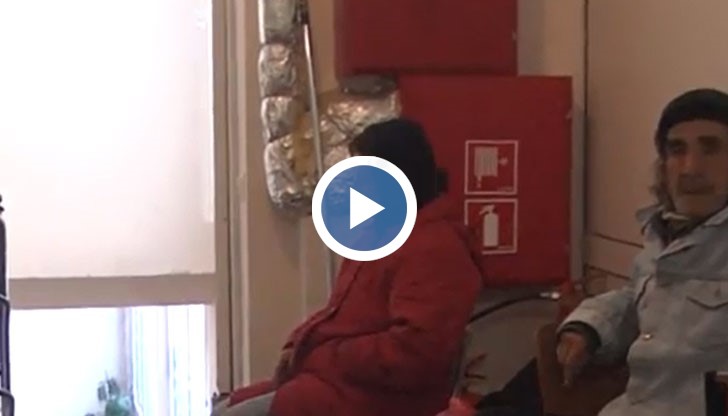 Заради студеното време сега там са настанени над 70 човека при капацитет 62-ма