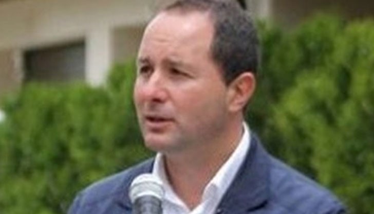 Униформените са иззели всички записи на камери от района