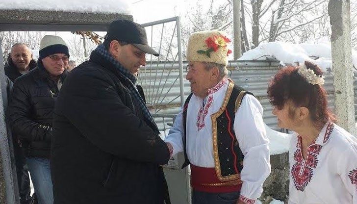 Празникът се отбелязва всяка година на 22 януари, ден след Бабинден