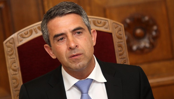 Димитър Ганев не изключва и провеждането на президентски и предсрочни парламентарни избори по формулата „две в едно“ Димитър Ганев не изключва и провеждането на президентски и предсрочни парламентарни избори по формулата „две в едно“